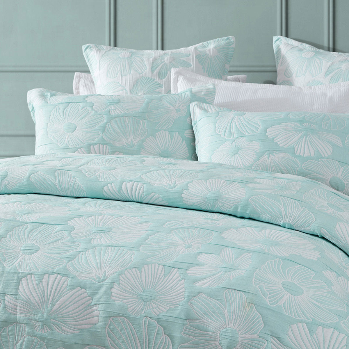 Platinum Collection Poppi Aqua Cotton Polyester Jacquard Quilt Cover Set Super King