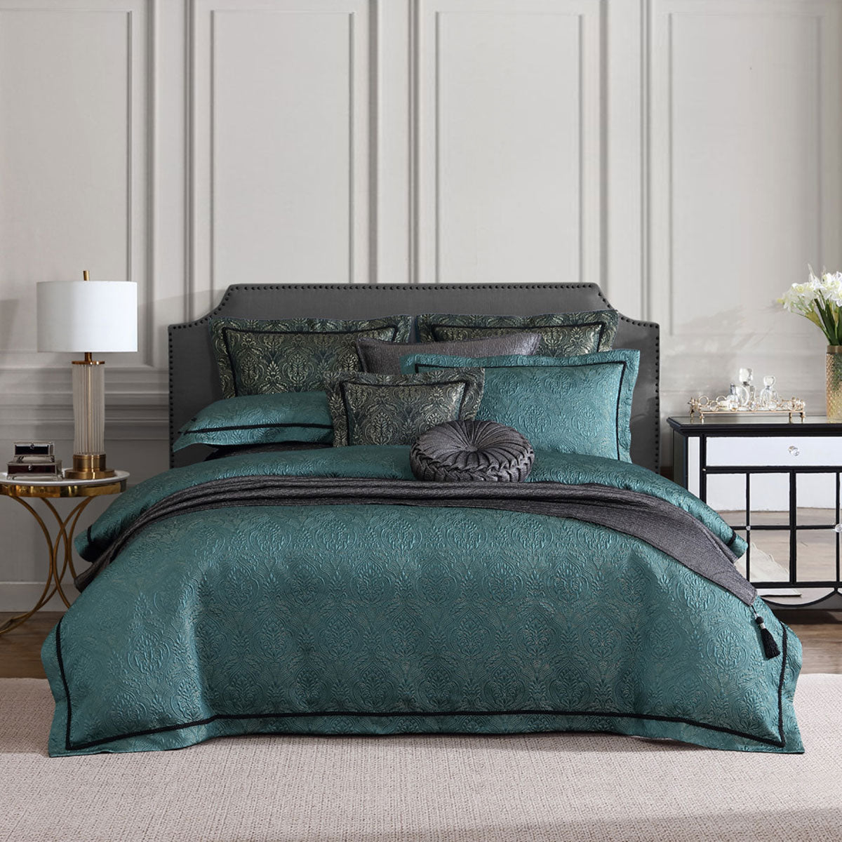 Davinci Valencia Emerald Damask Jacquard Quilt Cover Set King