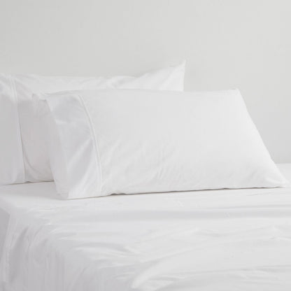 Logan and Mason 250TC 50% Polyester 50% Cotton Percale Sheet Set White 50cm Wall Super King