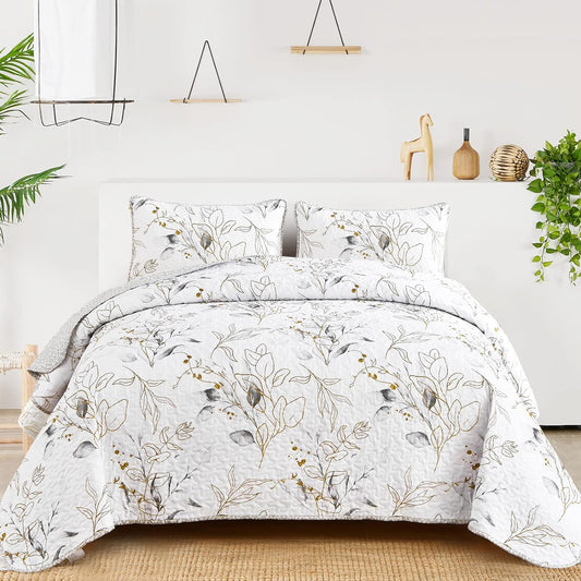 Breathtaking Quilted Coverlet and Pillowcases Set: Transform Your Bedroom's Look - Queen size