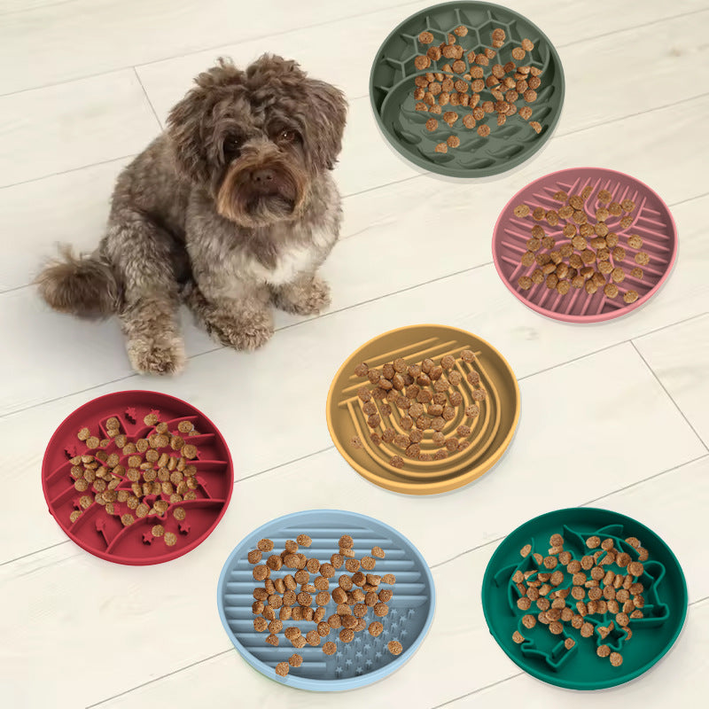 Green Silicone Slow Feeder Bowl for Dogs - Anti-Choking Christmas-Themed Lick Mat