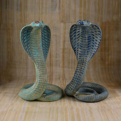 Blue Decorative Resin Cobra Statue - Unique Animal Figurine for Home Decor & Creative Gifts